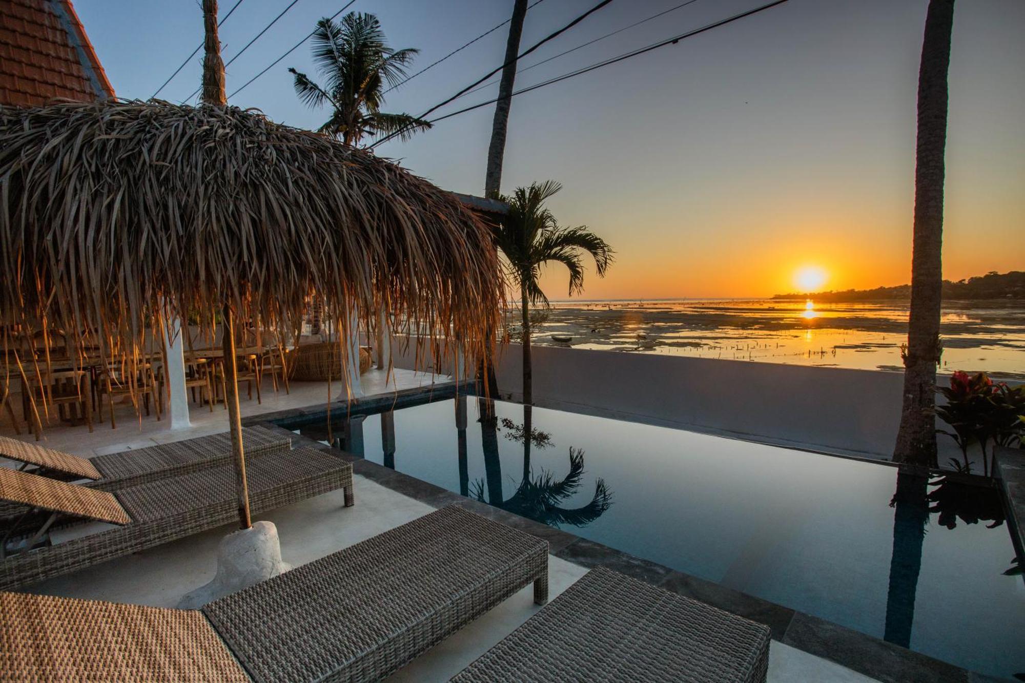Sunset House Ceningan, 10 Person Beachview Private Villa Нуса-Лембонган Екстер'єр фото