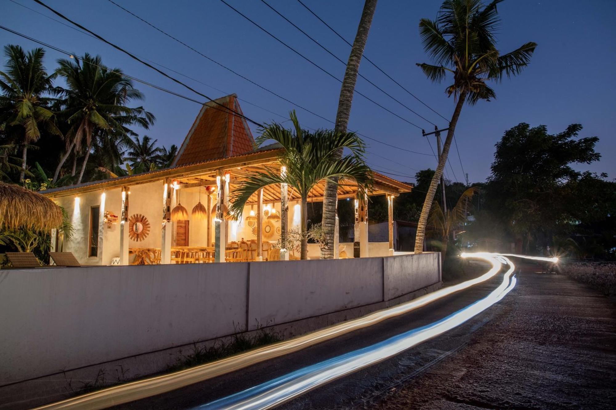 Sunset House Ceningan, 10 Person Beachview Private Villa Нуса-Лембонган Екстер'єр фото