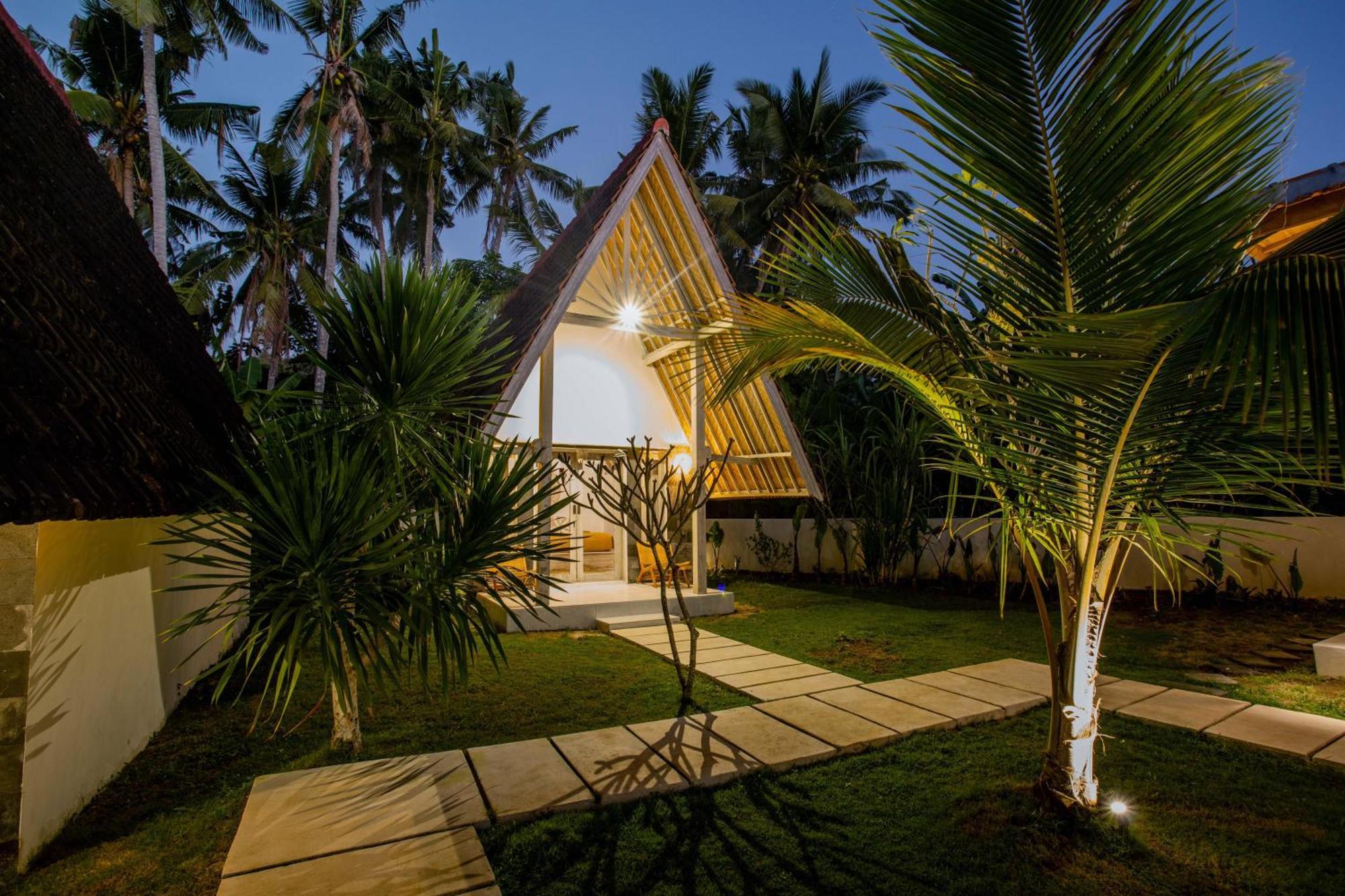 Sunset House Ceningan, 10 Person Beachview Private Villa Нуса-Лембонган Екстер'єр фото