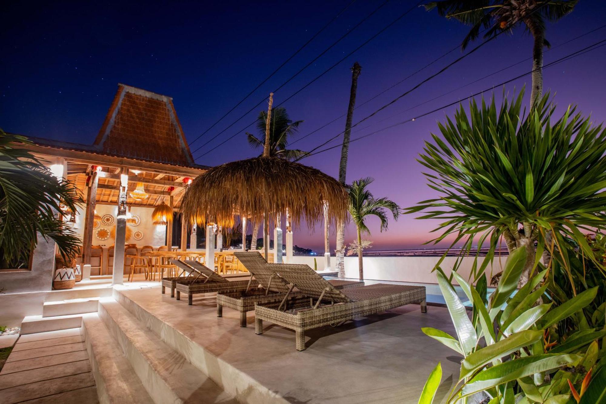 Sunset House Ceningan, 10 Person Beachview Private Villa Нуса-Лембонган Екстер'єр фото