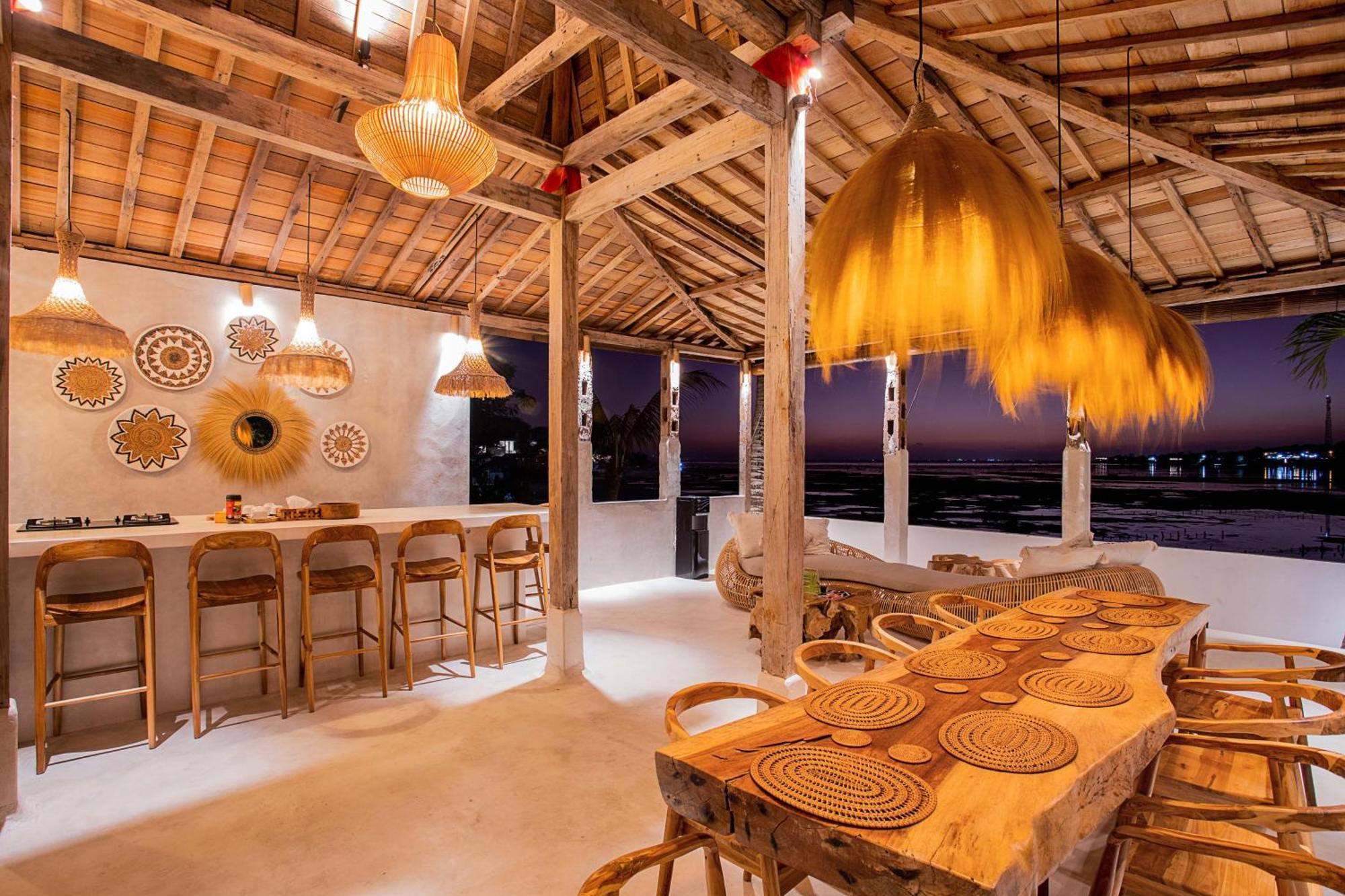 Sunset House Ceningan, 10 Person Beachview Private Villa Нуса-Лембонган Екстер'єр фото
