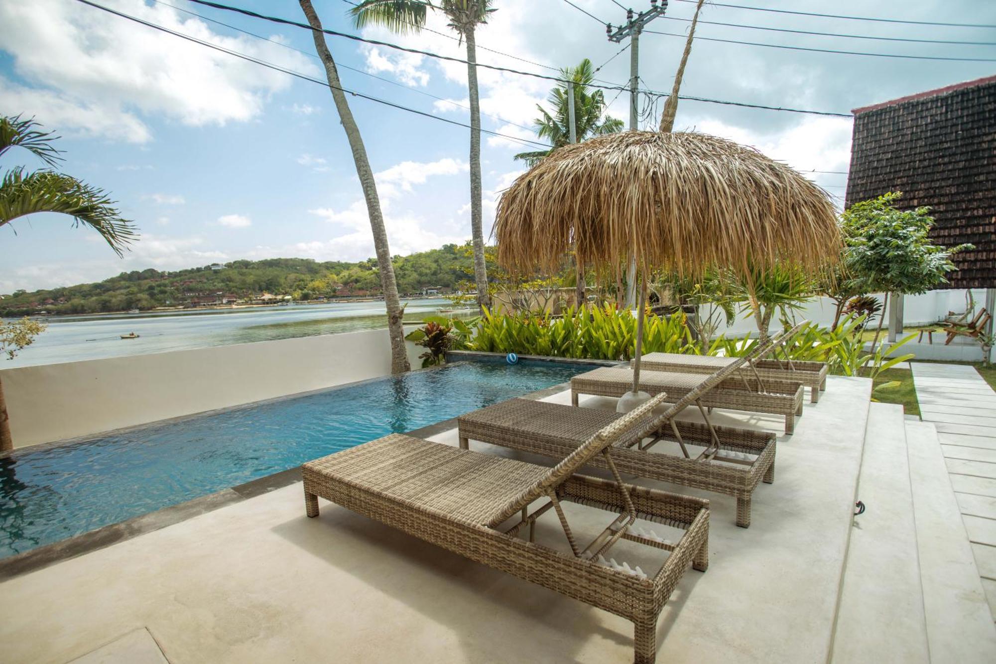 Sunset House Ceningan, 10 Person Beachview Private Villa Нуса-Лембонган Екстер'єр фото